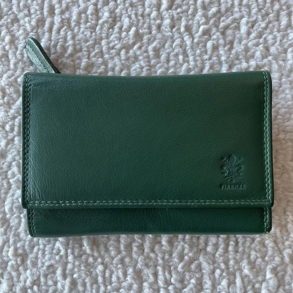 Vera Pelle Handbags - VERAPELLE Ellie Wallet - Green